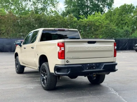 More photos of 2023 Chevrolet Silverado 1500 LT Trail Boss at Hank Graff Chevrolet Davison, MI