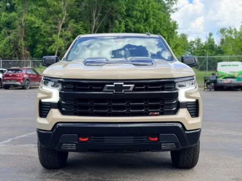 Photos of 2023 Chevrolet Silverado 1500 LT Trail Boss for sale in Davison, MI at Hank Graff Chevrolet Davison