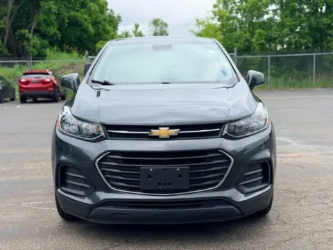 Photos of 2019 Chevrolet Trax LS for sale in Davison, MI at Hank Graff Chevrolet Davison