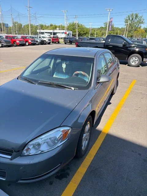 2009 Chevrolet Impala's photo