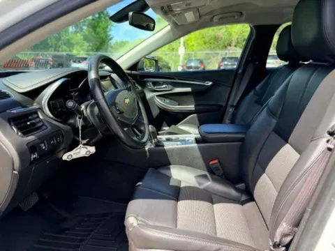 More photos of 2016 Chevrolet Impala LT at Hank Graff Chevrolet Davison, MI