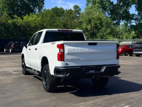 More photos of 2022 Chevrolet Silverado 1500 LT Trail Boss at Hank Graff Chevrolet Davison, MI