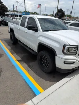 White 2017 GMC Sierra 1500 SLT for sale in Davison, MI