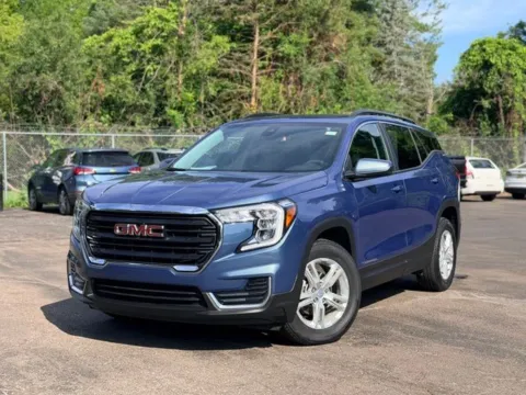 Photos of 2024 GMC Terrain SLE for sale in Davison, MI at Hank Graff Chevrolet Davison