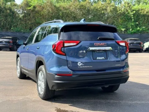 More photos of 2024 GMC Terrain SLE at Hank Graff Chevrolet Davison, MI