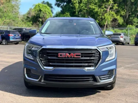 Another view of 2024 GMC Terrain SLE for sale in Davison, MI at Hank Graff Chevrolet Davison