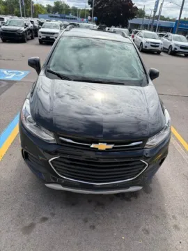 Photos of 2019 Chevrolet Trax LT for sale in Davison, MI at Hank Graff Chevrolet Davison