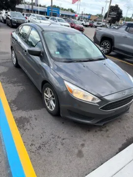Gray 2018 Ford Focus SE for sale in Davison, MI