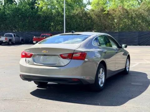 More photos of 2022 Chevrolet Malibu LS at Hank Graff Chevrolet Davison, MI