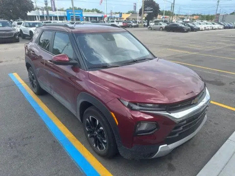Photos of 2023 Chevrolet TrailBlazer LT for sale in Davison, MI at Hank Graff Chevrolet Davison