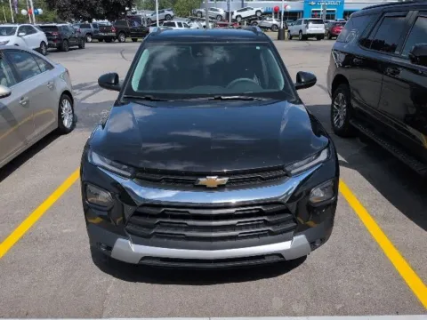 Photos of 2023 Chevrolet TrailBlazer LT for sale in Davison, MI at Hank Graff Chevrolet Davison