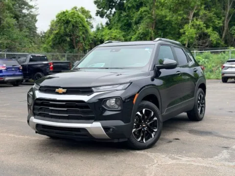 Photos of 2023 Chevrolet TrailBlazer LT for sale in Davison, MI at Hank Graff Chevrolet Davison