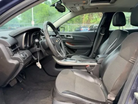 More photos of 2013 Chevrolet Malibu LT at Hank Graff Chevrolet Davison, MI