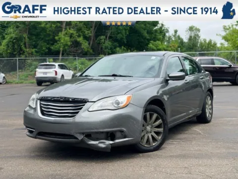 Gray 2013 Chrysler 200 Touring for sale in Davison, MI