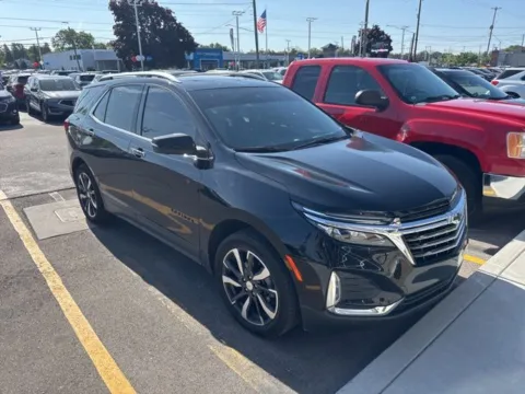 Photos of 2023 Chevrolet Equinox Premier for sale in Davison, MI at Hank Graff Chevrolet Davison