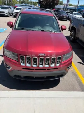 Photos of 2017 Jeep Compass Latitude for sale in Davison, MI at Hank Graff Chevrolet Davison