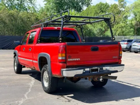 More photos of 2002 GMC Sierra 2500HD SLE at Hank Graff Chevrolet Davison, MI