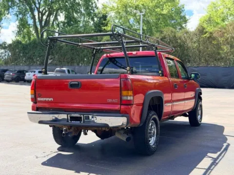 Another view of 2002 GMC Sierra 2500HD SLE for sale in Davison, MI at Hank Graff Chevrolet Davison