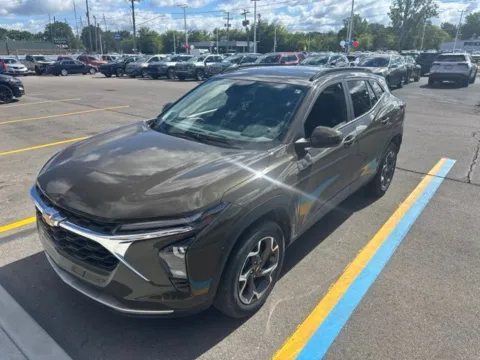 Photos of 2024 Chevrolet Trax LT for sale in Davison, MI at Hank Graff Chevrolet Davison