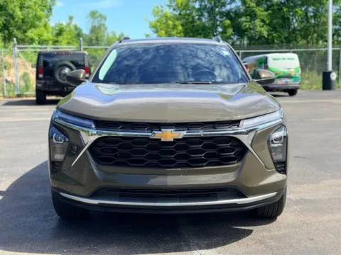 Photos of 2024 Chevrolet Trax LT for sale in Davison, MI at Hank Graff Chevrolet Davison