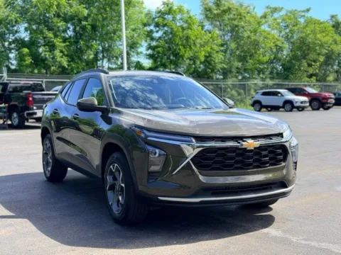 Another view of 2024 Chevrolet Trax LT for sale in Davison, MI at Hank Graff Chevrolet Davison