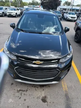 Photos of 2020 Chevrolet Trax LT for sale in Davison, MI at Hank Graff Chevrolet Davison