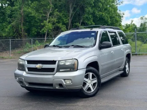 Silver 2006 Chevrolet TrailBlazer EXT LT for sale in Davison, MI