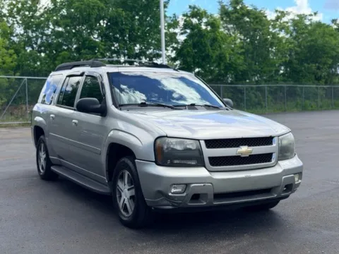 Photos of 2006 Chevrolet TrailBlazer EXT LT for sale in Davison, MI at Hank Graff Chevrolet Davison