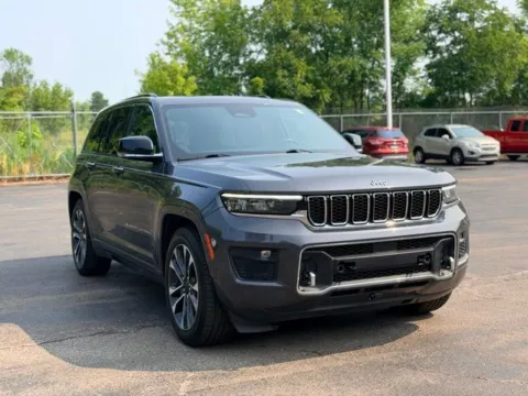 More photos of 2022 Jeep Grand Cherokee Overland at Hank Graff Chevrolet Davison, MI