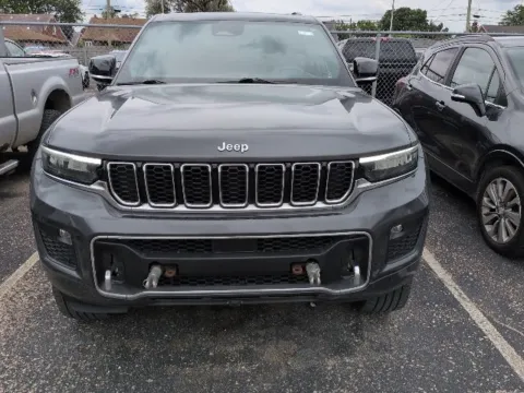 Another view of 2022 Jeep Grand Cherokee Overland for sale in Davison, MI at Hank Graff Chevrolet Davison