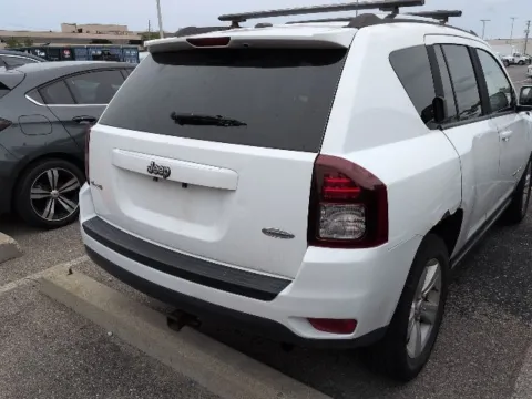More photos of 2014 Jeep Compass Latitude at Hank Graff Chevrolet Davison, MI