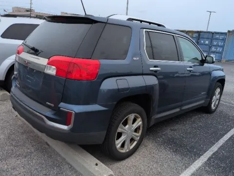 More photos of 2016 GMC Terrain SLT at Hank Graff Chevrolet Davison, MI