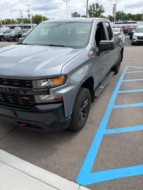 Gray 2019 Chevrolet Silverado 1500 Custom Trail Boss for sale in Davison, MI