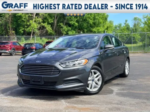 Gray 2016 Ford Fusion SE for sale in Davison, MI