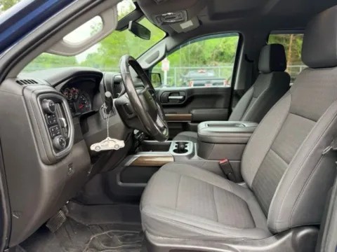 More photos of 2020 Chevrolet Silverado 1500 RST at Hank Graff Chevrolet Davison, MI