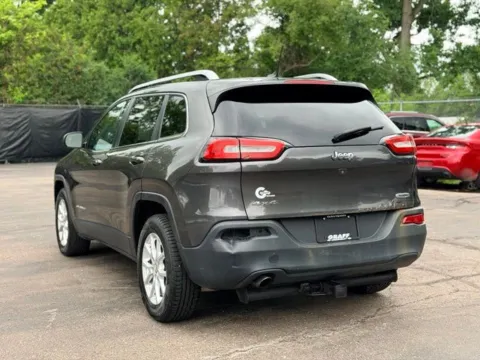 More photos of 2014 Jeep Cherokee Latitude at Hank Graff Chevrolet Davison, MI
