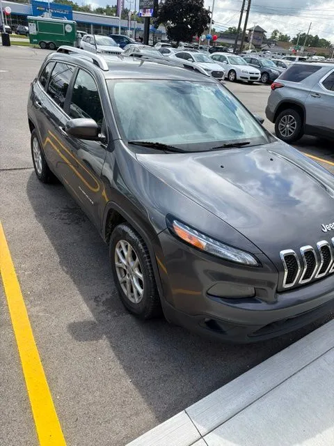 Gray 2014 Jeep Cherokee Latitude for sale in Davison, MI