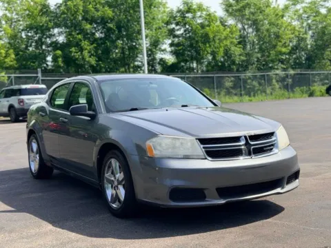 Photos of 2012 Dodge Avenger SE for sale in Davison, MI at Hank Graff Chevrolet Davison