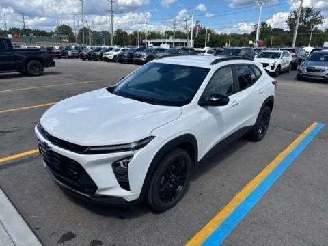 White 2025 Chevrolet Trax ACTIV for sale in Davison, MI