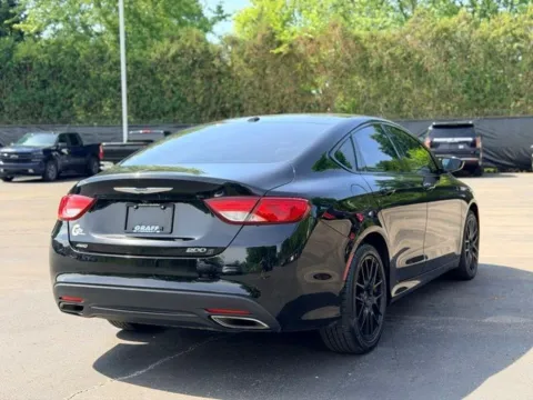 Another view of 2015 Chrysler 200 S for sale in Davison, MI at Hank Graff Chevrolet Davison