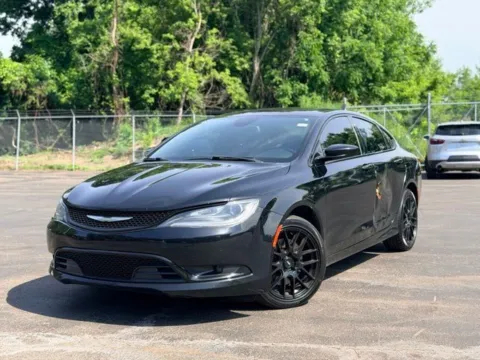 Black 2015 Chrysler 200 S for sale in Davison, MI