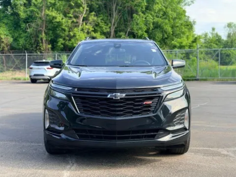 Photos of 2024 Chevrolet Equinox RS for sale in Davison, MI at Hank Graff Chevrolet Davison