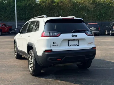 More photos of 2020 Jeep Cherokee Trailhawk at Hank Graff Chevrolet Davison, MI