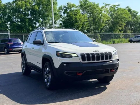 More photos of 2019 Jeep Cherokee Trailhawk at Hank Graff Chevrolet Davison, MI