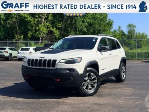 White 2019 Jeep Cherokee Trailhawk for sale in Davison, MI