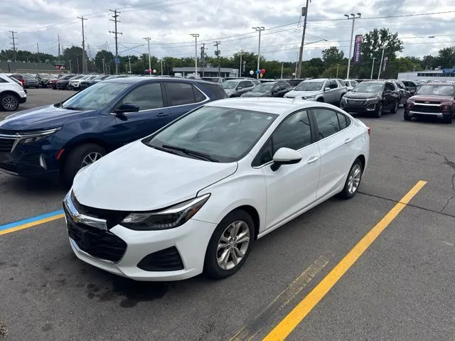 White 2019 Chevrolet Cruze LT for sale in Davison, MI