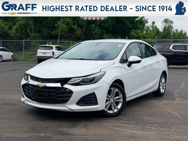 White 2019 Chevrolet Cruze LT for sale in Davison, MI