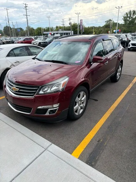 Red 2017 Chevrolet Traverse LT for sale in Davison, MI