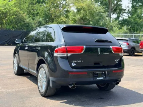 More photos of 2013 Lincoln MKX at Hank Graff Chevrolet Davison, MI