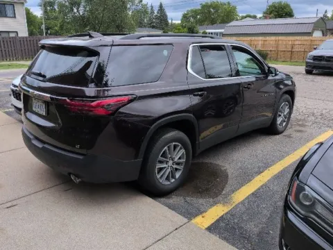More photos of 2022 Chevrolet Traverse LT at Hank Graff Chevrolet Davison, MI